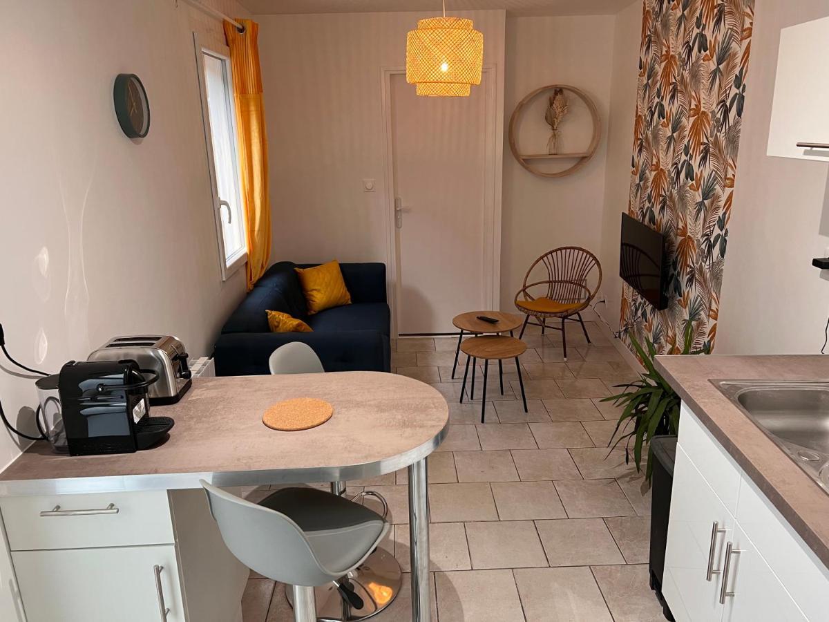 Yellowhouse - Teleworking- Wifi - Cosyhousebyjanna シャテルロー エクステリア 写真